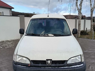Авто Peugeot Partner 2002 № 8354306