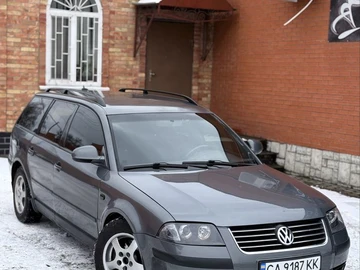 Авто Volkswagen Passat Variant 2001 № 8354335