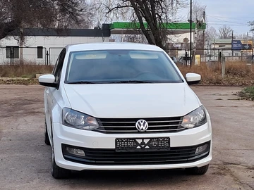 Авто Volkswagen Polo 2017 № 8354786