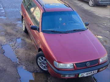 Авто Volkswagen Passat Variant 1994 № 8354952