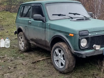 Авто ВАЗ 21214 2012 № 8354973