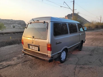 Авто Nissan Vanette 1990 № 8355114