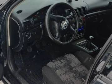 Авто Volkswagen Passat Variant 1999 № 8355164