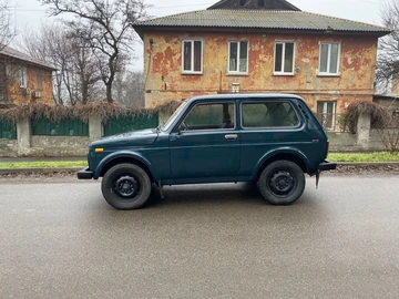 Авто ВАЗ 2121 2007 № 8355400