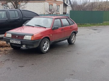 Авто ВАЗ 2109 1993 № 8355420
