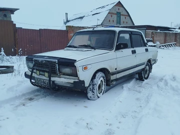 Авто ВАЗ 2107 1989 № 8355483