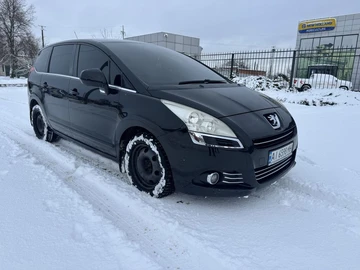 Авто Peugeot 5008 2011 № 8355827
