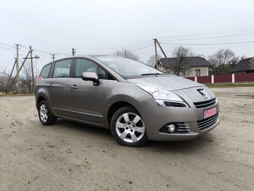 Авто Peugeot 5008 2012 № 8355852