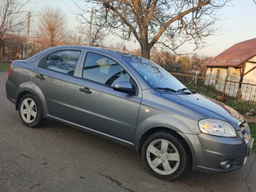 Авто Chevrolet Aveo 2011 № 8355855
