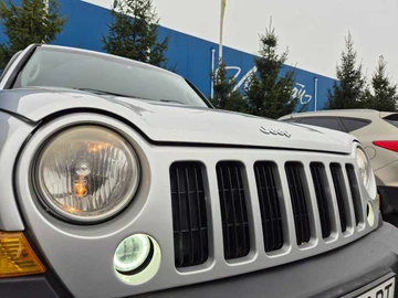 Авто Jeep Cherokee 2006 № 8355875