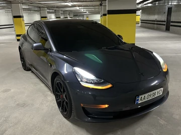 Авто Tesla Model 3 2019 № 8355879