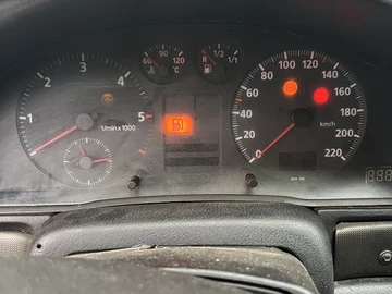 Авто Audi A4 1999 № 8356001