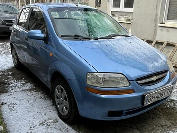 Авто Chevrolet Aveo 2004 № 8356047
