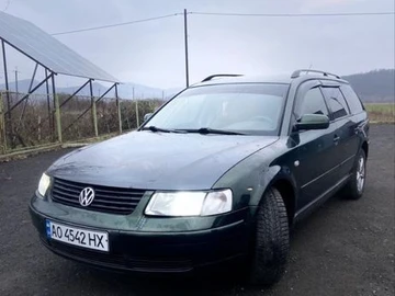 Авто Volkswagen Passat Variant 2000 № 8356068