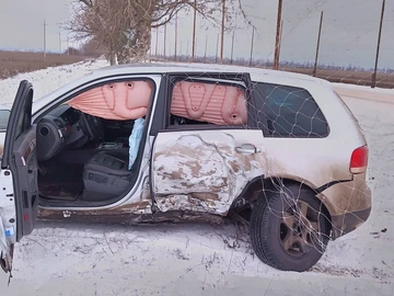 Авто Volkswagen Touareg 2004 № 8356069