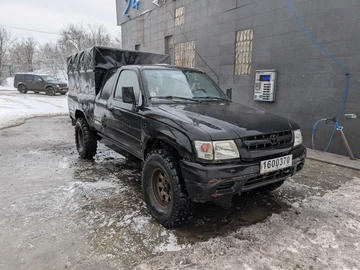 Авто Toyota Hilux Pick Up 2003 № 8356196