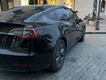 Авто Tesla Model 3 2023 № 8356210