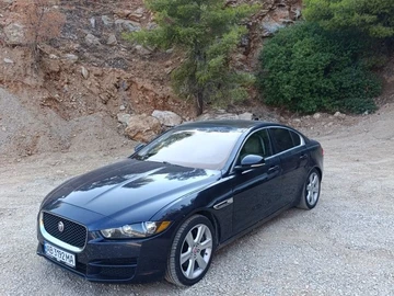Авто Jaguar Xe 2017 № 8357020