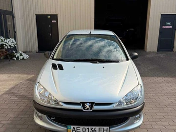 Авто Peugeot 206 2010 № 8357046