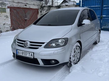 Авто Volkswagen Golf Plus 2007 № 8357098