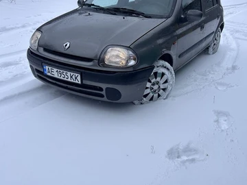 Авто Renault Clio 2000 № 8357157
