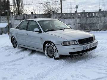 Авто Audi A4 1999 № 8357161