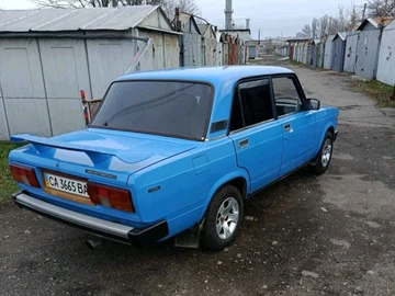 Авто ВАЗ 2105 1992 № 8357423