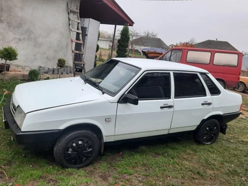 Авто ВАЗ 21099 2004 № 8357930