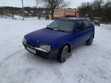 Авто Opel Kadett 1991 № 8357938