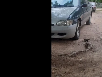 Авто Ford Escort 1996 № 8358063