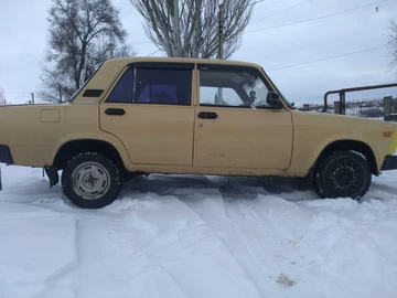 Авто ВАЗ 2107 1986 № 8358359