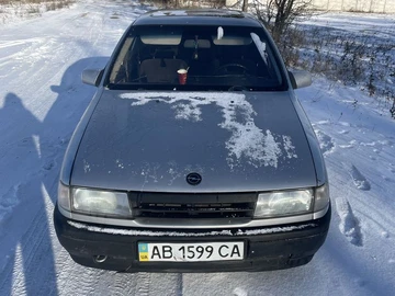 Авто Opel Vectra 1991 № 8358582