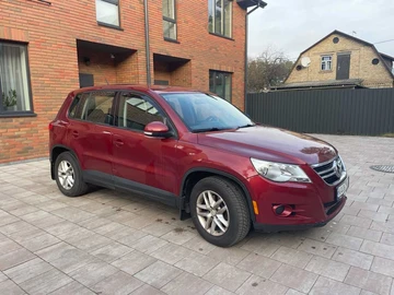 Авто Volkswagen Tiguan 2010 № 8359241