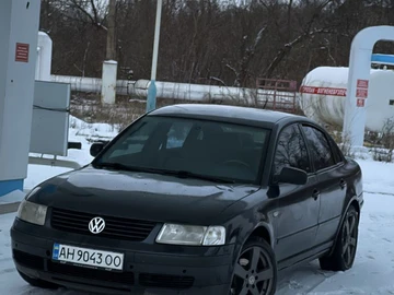 Авто Volkswagen Passat Sedan 1999 № 8359581