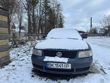 Авто Volkswagen Passat Sedan 1999 № 8359589