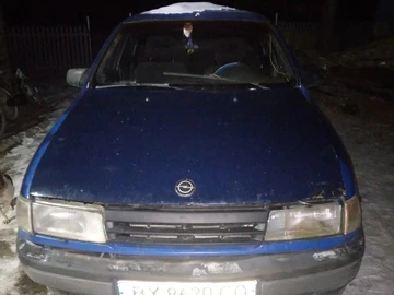 Авто Opel Vectra 1990 № 8360587