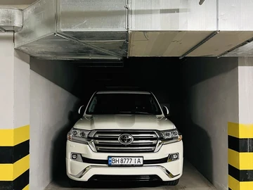 Авто Toyota Land Cruiser 200 2018 № 8361154