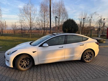 Авто Tesla Model 3 2023 № 8361511