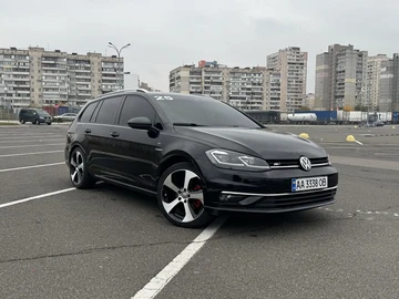 Авто Volkswagen Golf 2018 № 8361774