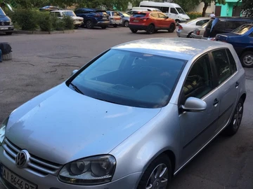 Авто Volkswagen Golf 2004 № 8361878