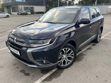 Авто Mitsubishi Outlander 2018 № 8362031