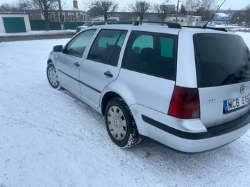 Авто Volkswagen Golf 2002 № 8362490