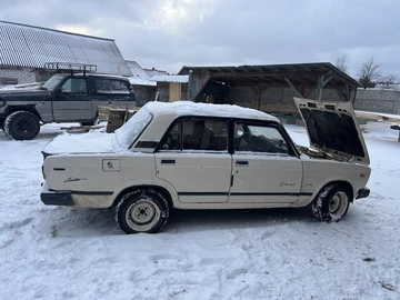Авто ВАЗ 2107 1996 № 8362573