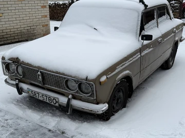 Авто ВАЗ 2103 1980 № 8362673
