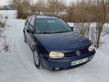 Авто Volkswagen Golf 2000 № 8362890