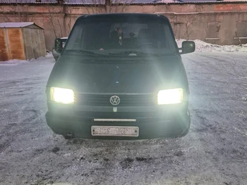 Авто Volkswagen Transporter 1994 № 8363241