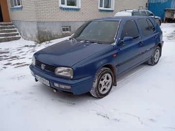 Авто Volkswagen Golf 1996 № 8363453