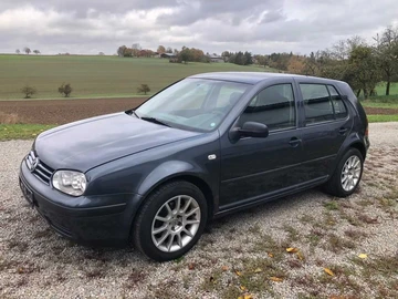 Авто Volkswagen Golf 2004 № 8363519