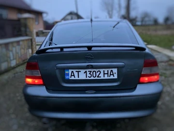 Авто Opel Vectra 1996 № 8363915