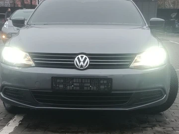 Авто Volkswagen Jetta 2011 № 8363916